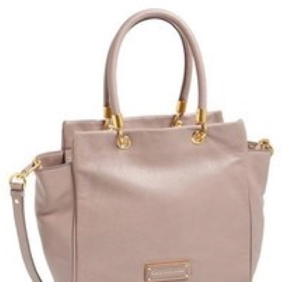 Marc by Marc Jacobs Too Hot To Handle Convertible Bentley - Picture 8 of 9